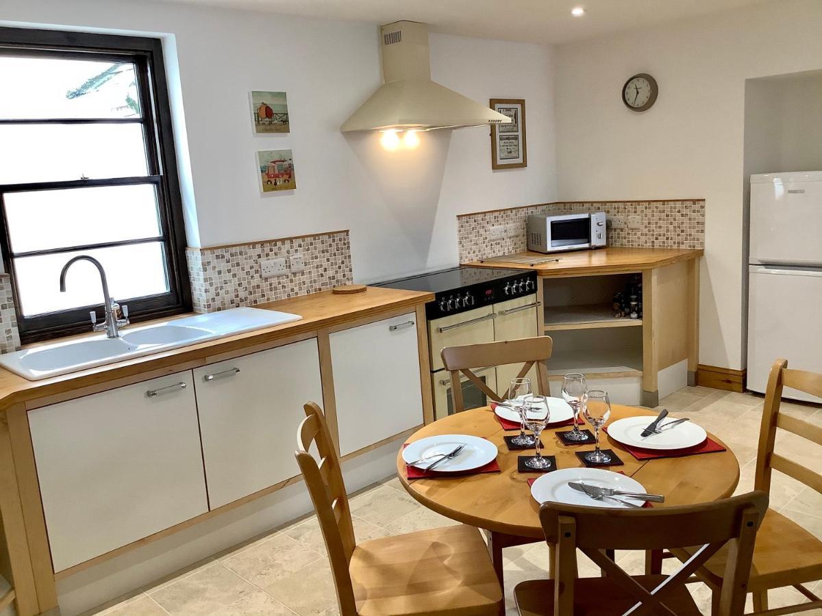 Scarborough House - Adults Only Holiday Home トーキー エクステリア 写真